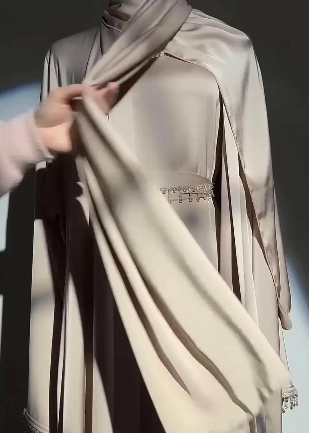 BEIGE DIAMOND ABAYA ONLINE