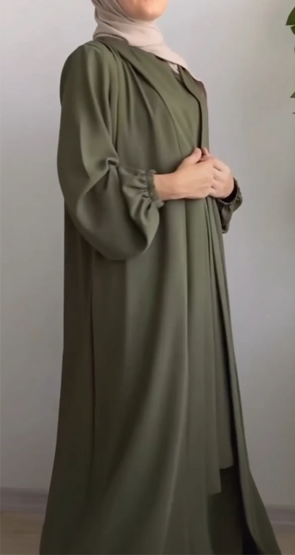 Elegant Green Abaya | Modest Fashion for Women | Abaya-online.com ABAYA ONLINE