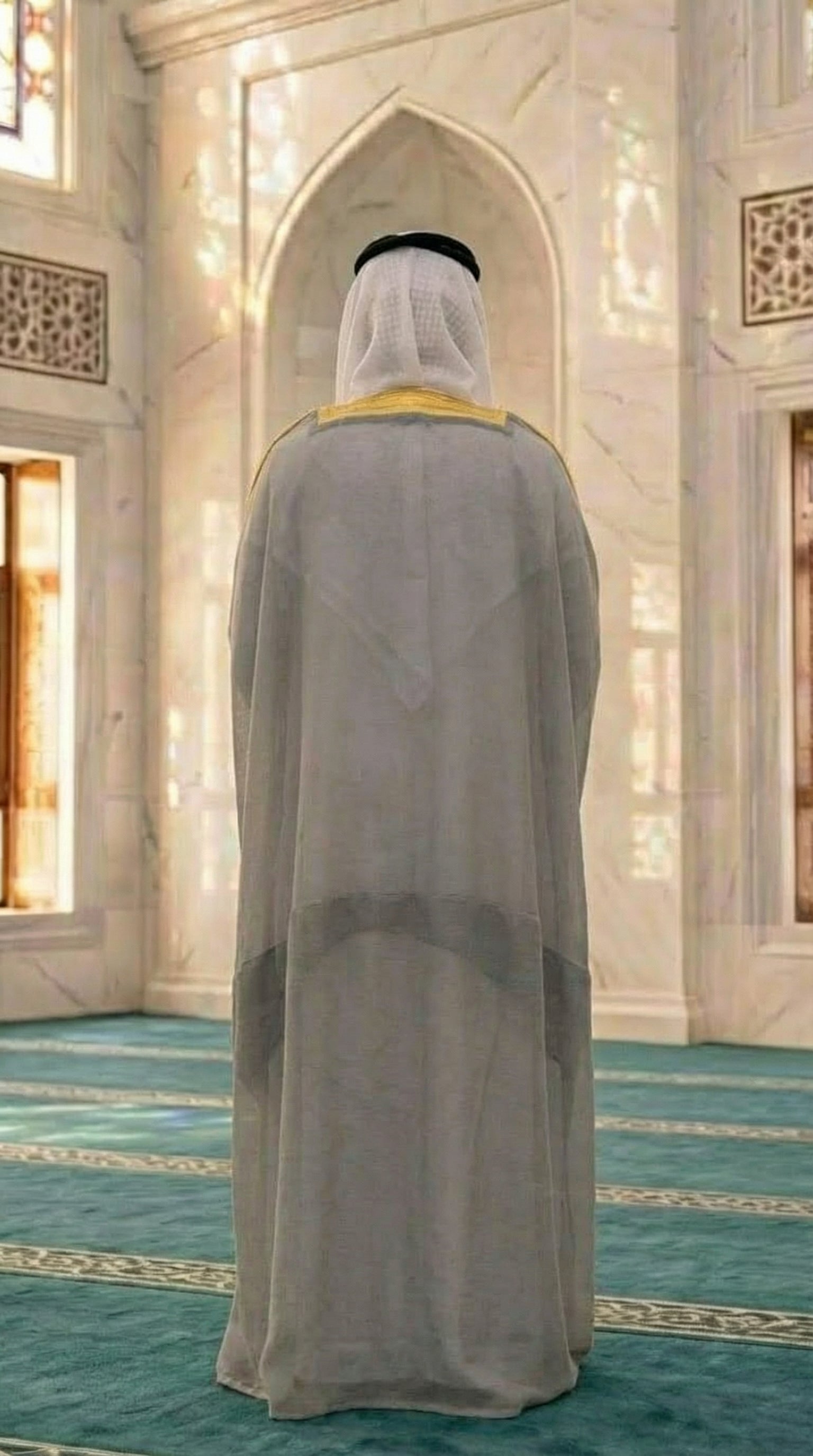 ROYAL GRAY ARAB BISHT COAT