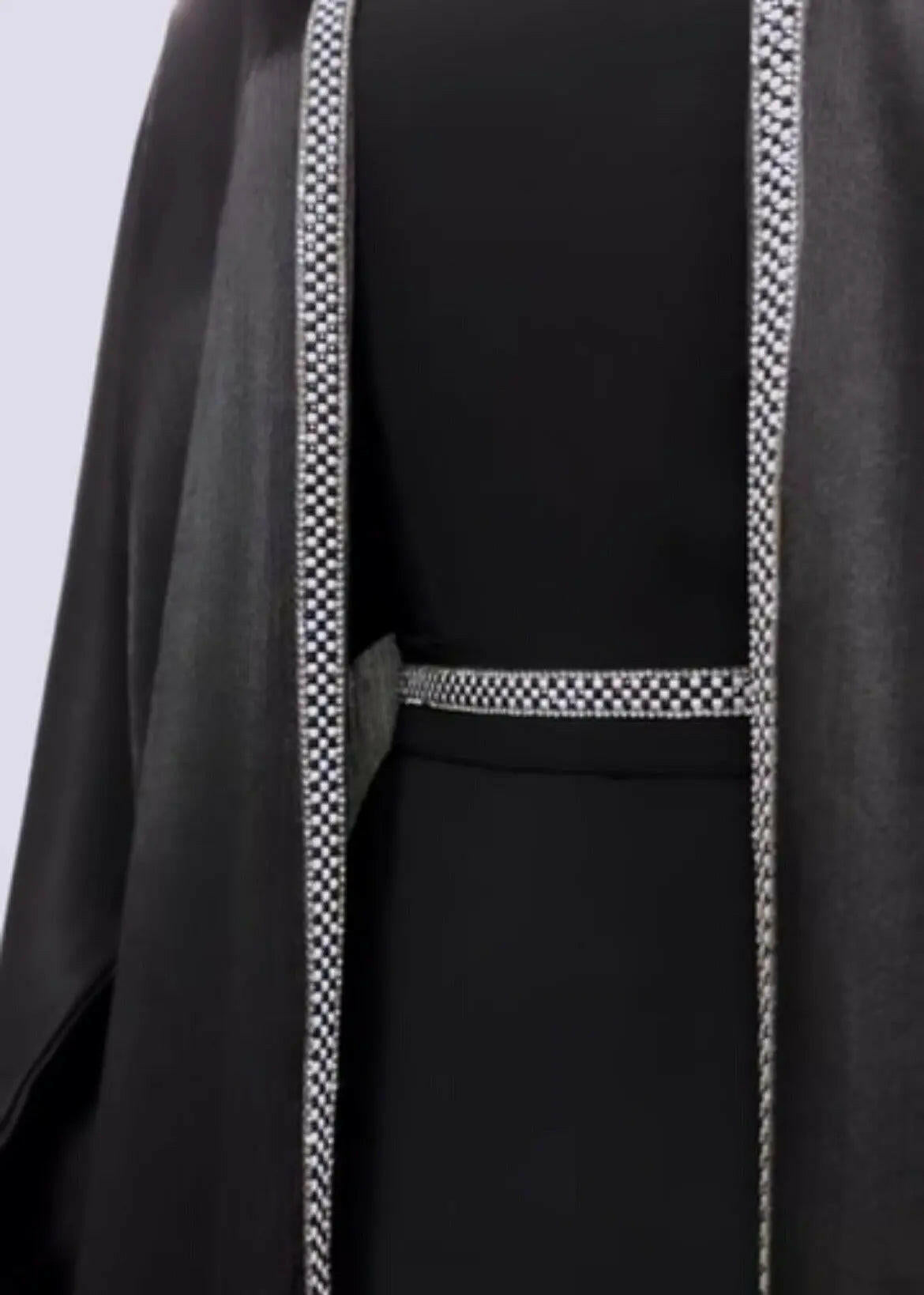 SUBTLE BLACK ABAYA ONLINE