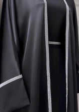 SUBTLE BLACK ABAYA ONLINE